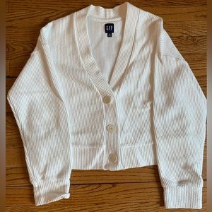 Gap - white cropped sweater - size petite medium - never worn